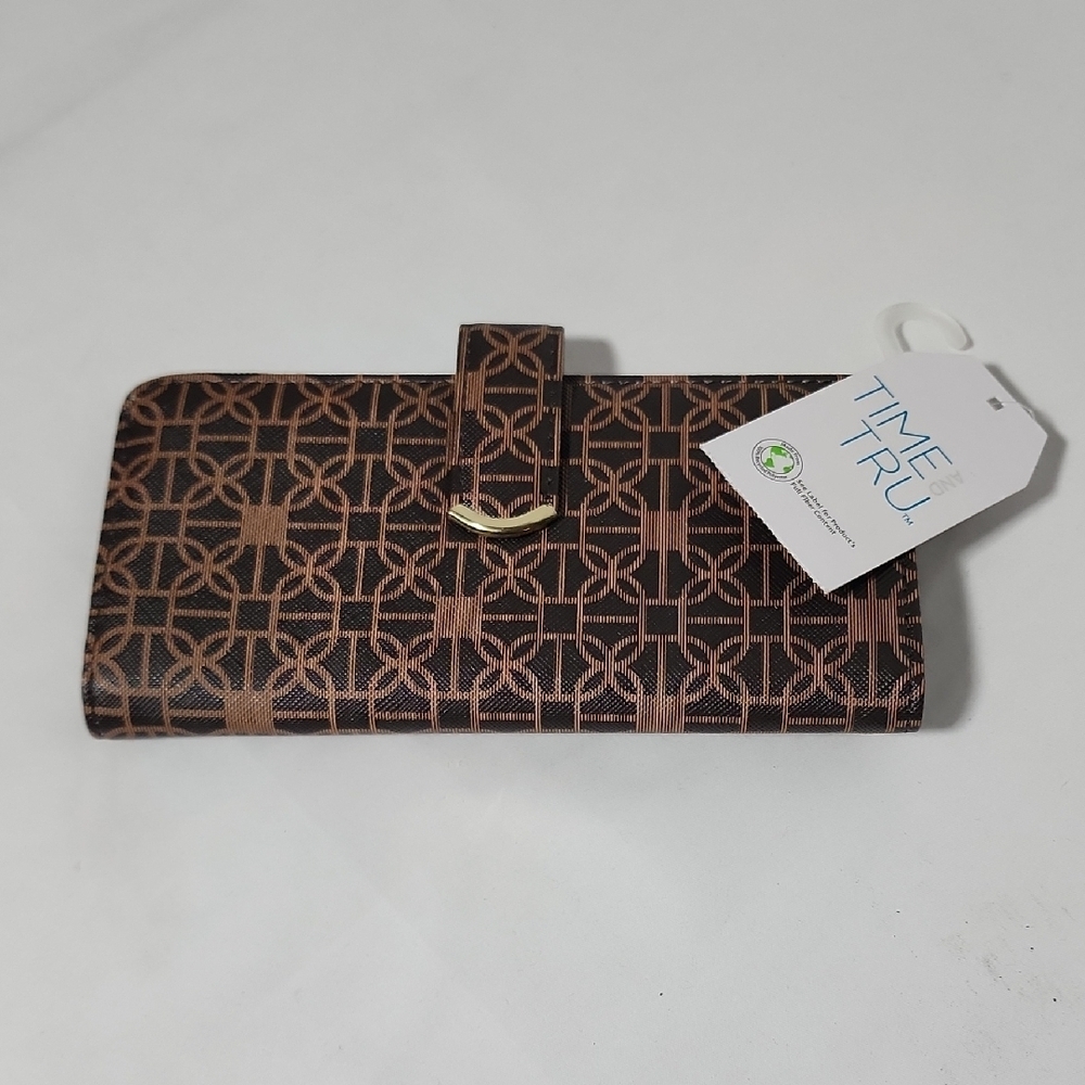Time and Tru Brown Patterned Wallet